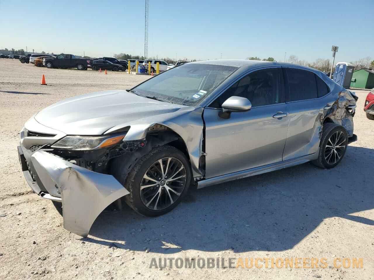 4T1B11HK5KU230173 TOYOTA CAMRY 2019