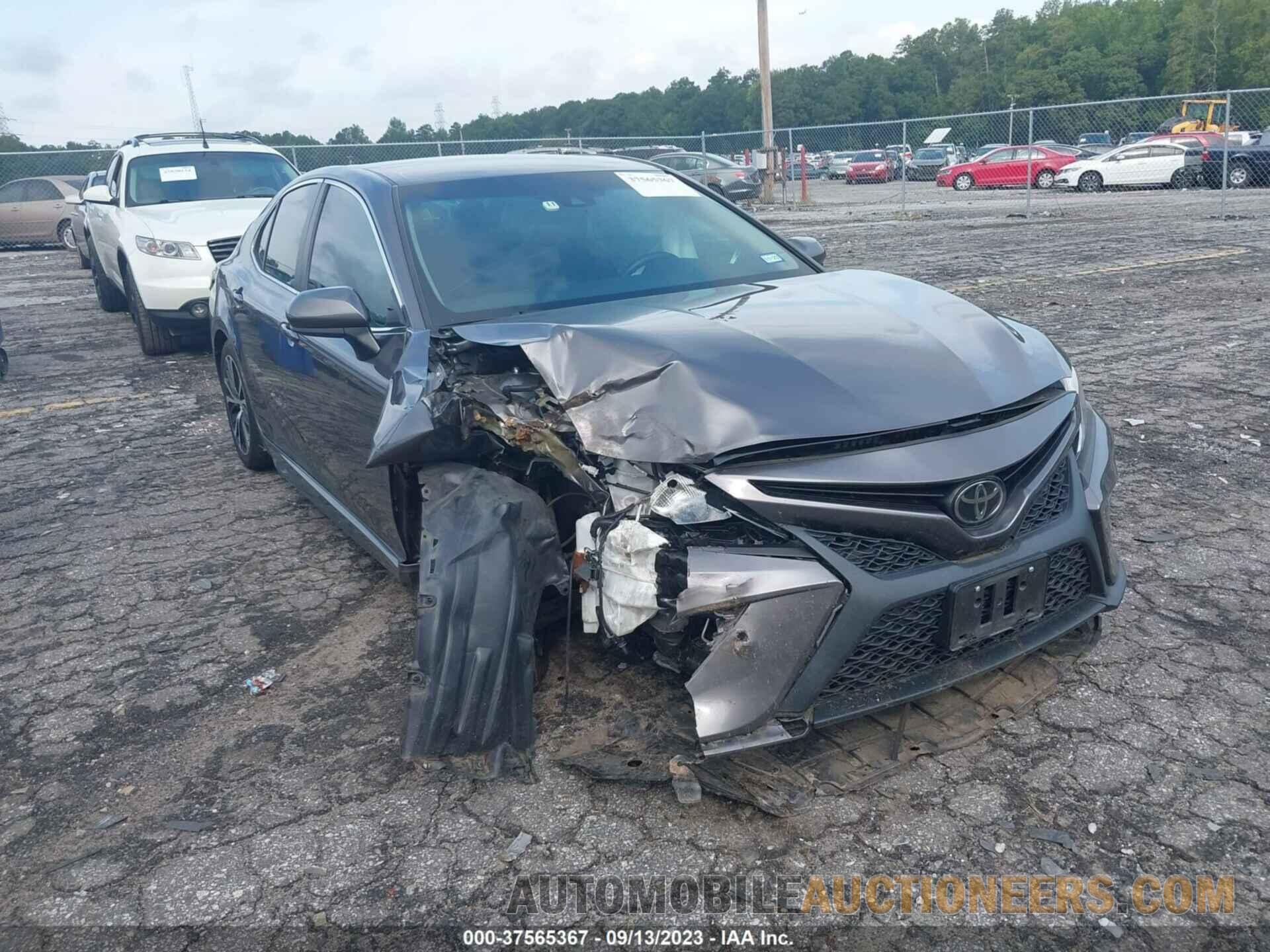 4T1B11HK5KU236300 TOYOTA CAMRY 2019