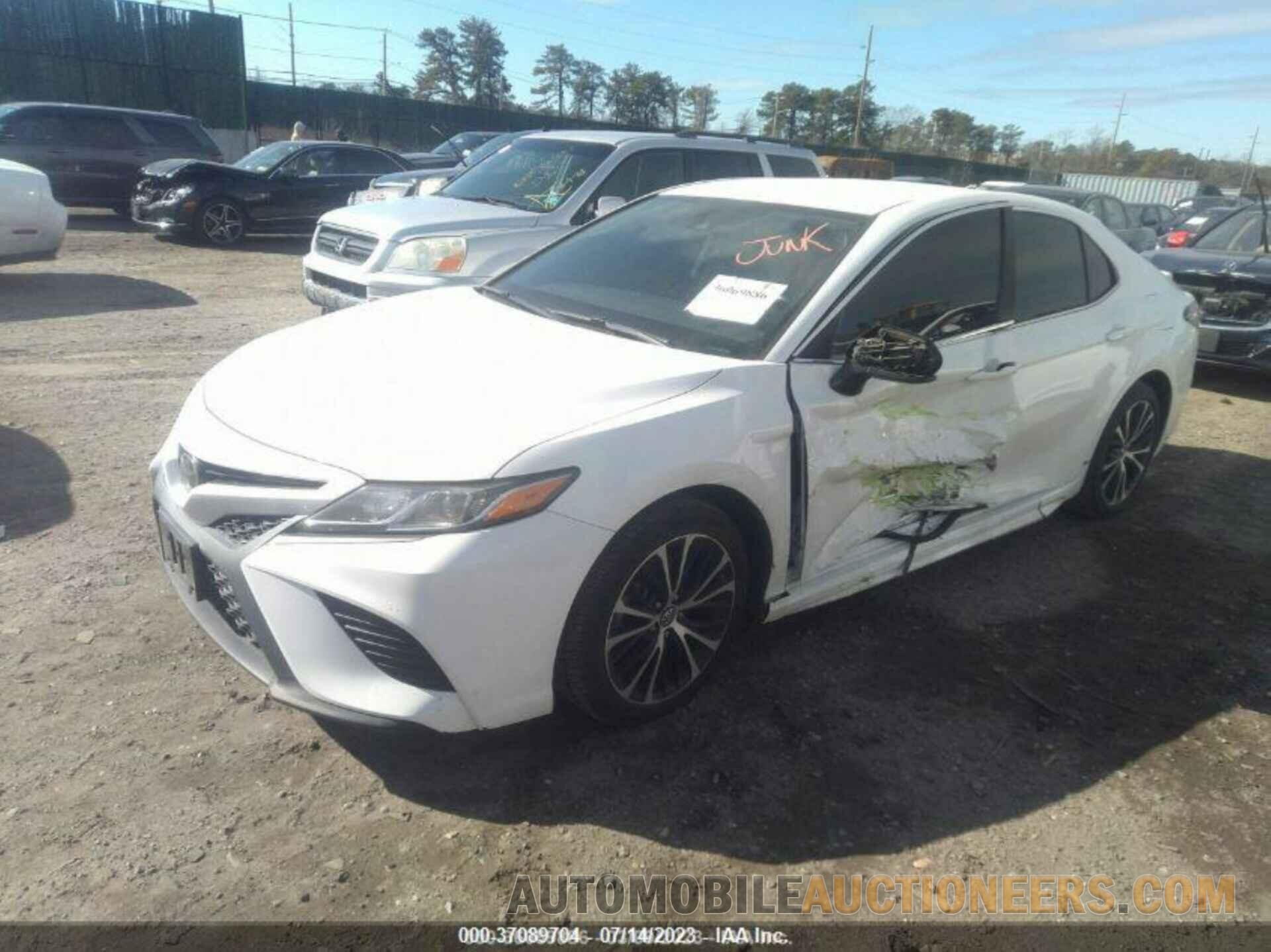 4T1B11HK5KU239178 TOYOTA CAMRY 2019