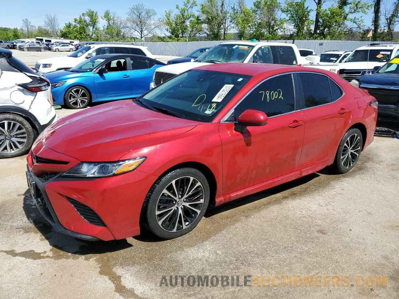 4T1B11HK5KU260368 TOYOTA CAMRY 2019