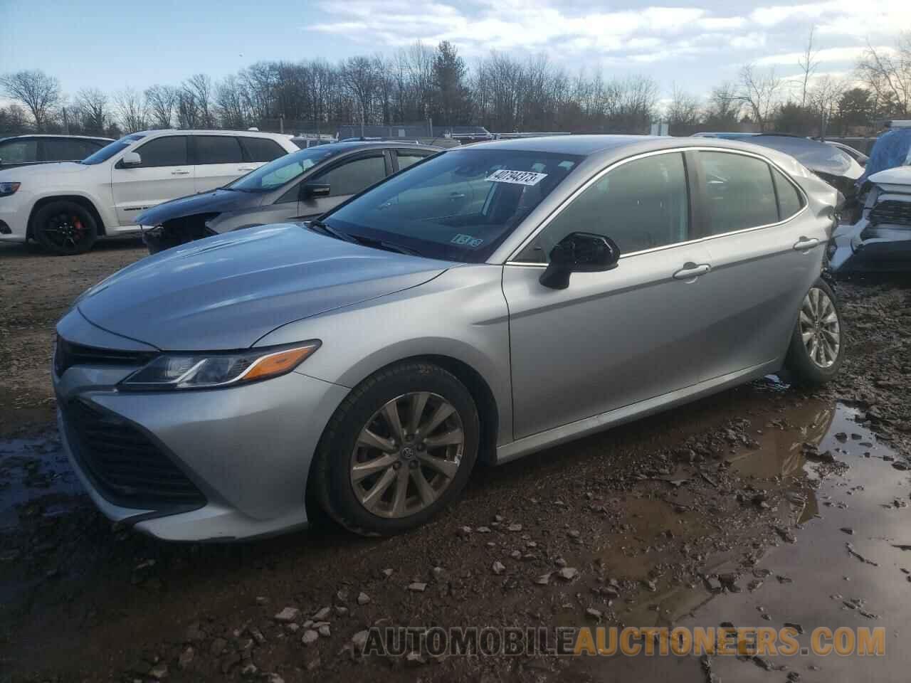 4T1B11HK5KU262069 TOYOTA CAMRY 2019