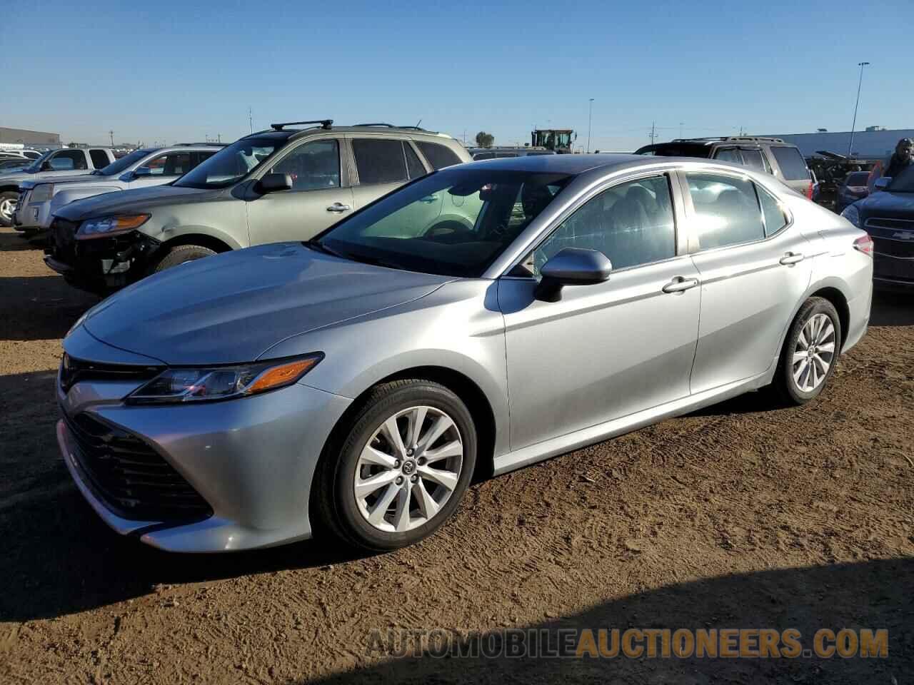 4T1B11HK5KU266106 TOYOTA CAMRY 2019