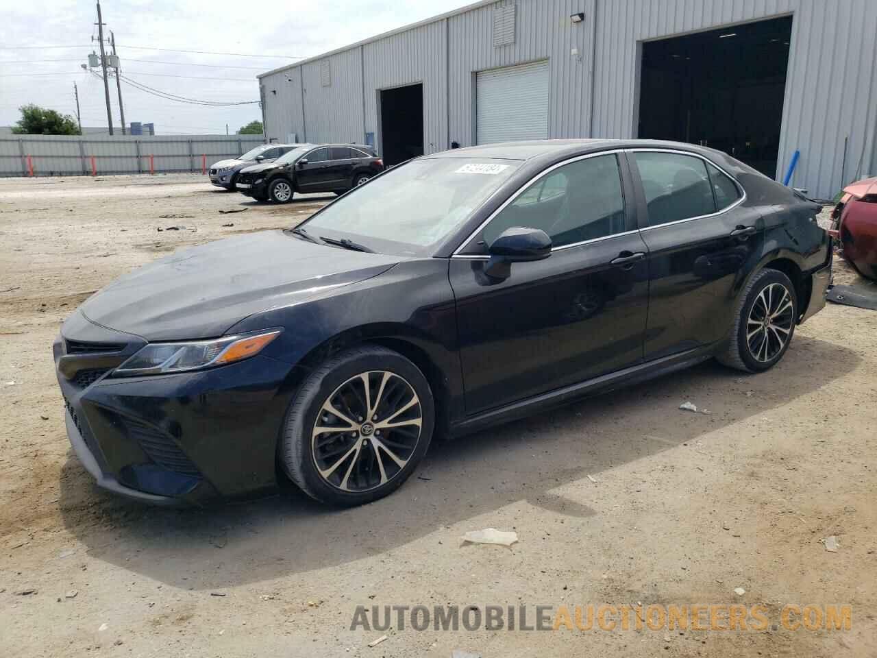 4T1B11HK5KU279213 TOYOTA CAMRY 2019