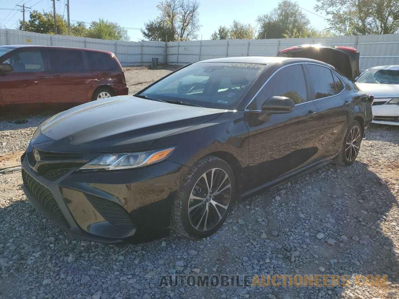 4T1B11HK5KU292947 TOYOTA CAMRY 2019