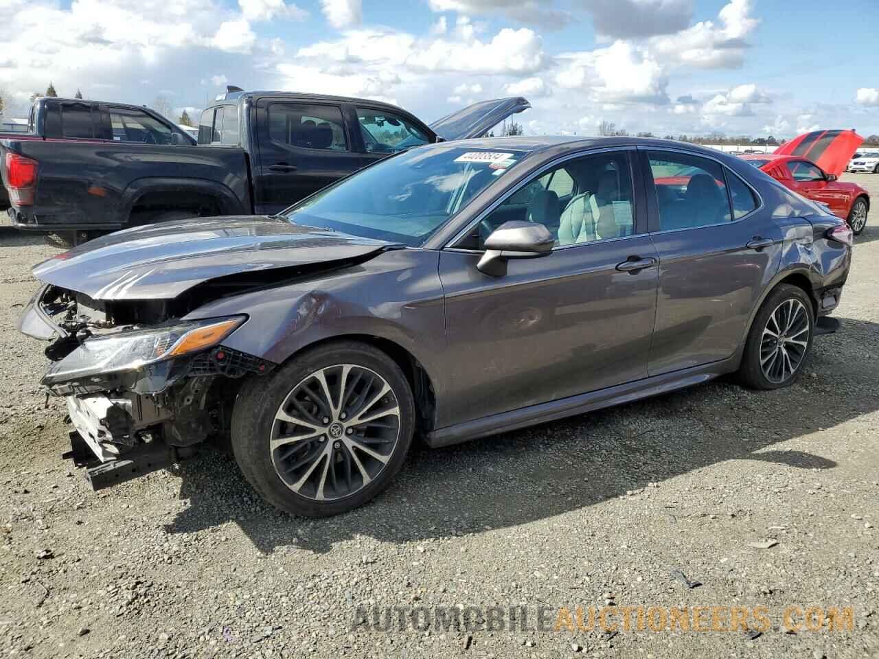 4T1B11HK5KU298277 TOYOTA CAMRY 2019