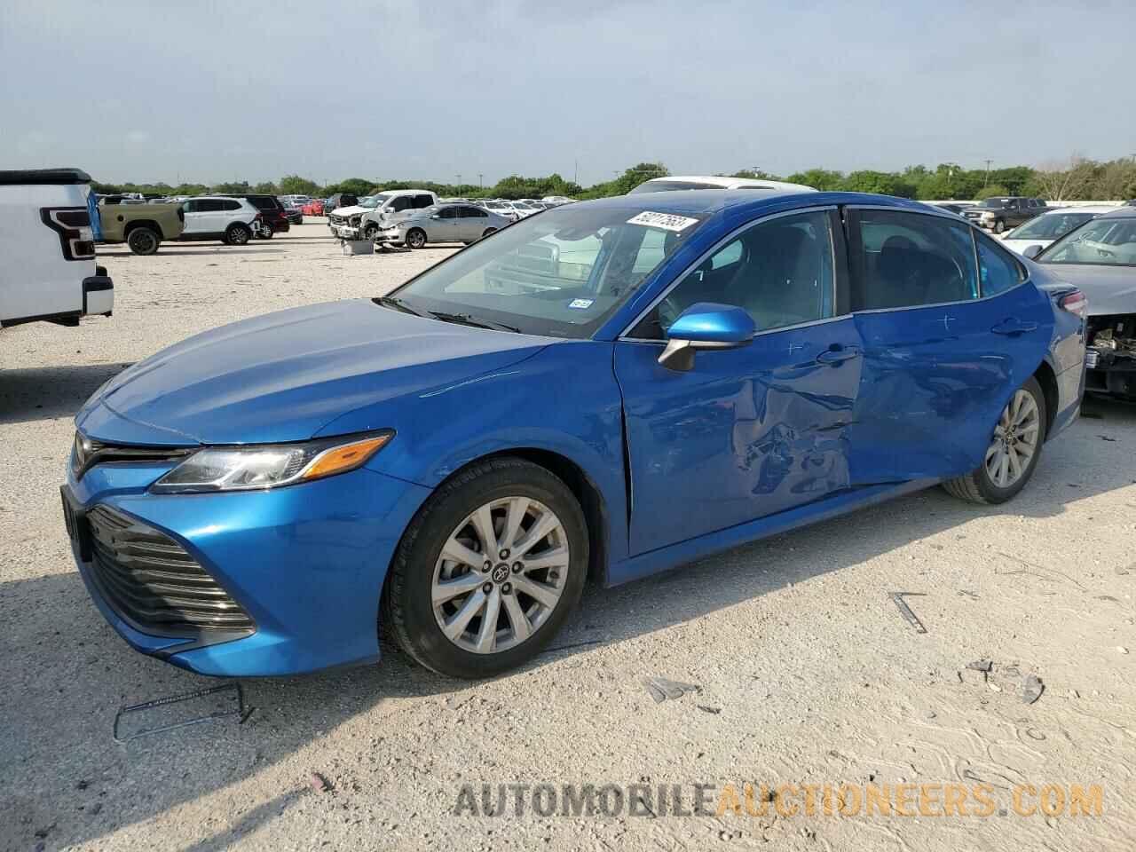 4T1B11HK5KU298831 TOYOTA CAMRY 2019