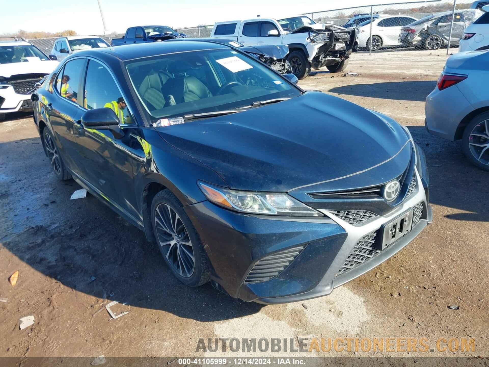 4T1B11HK5KU683693 TOYOTA CAMRY 2019