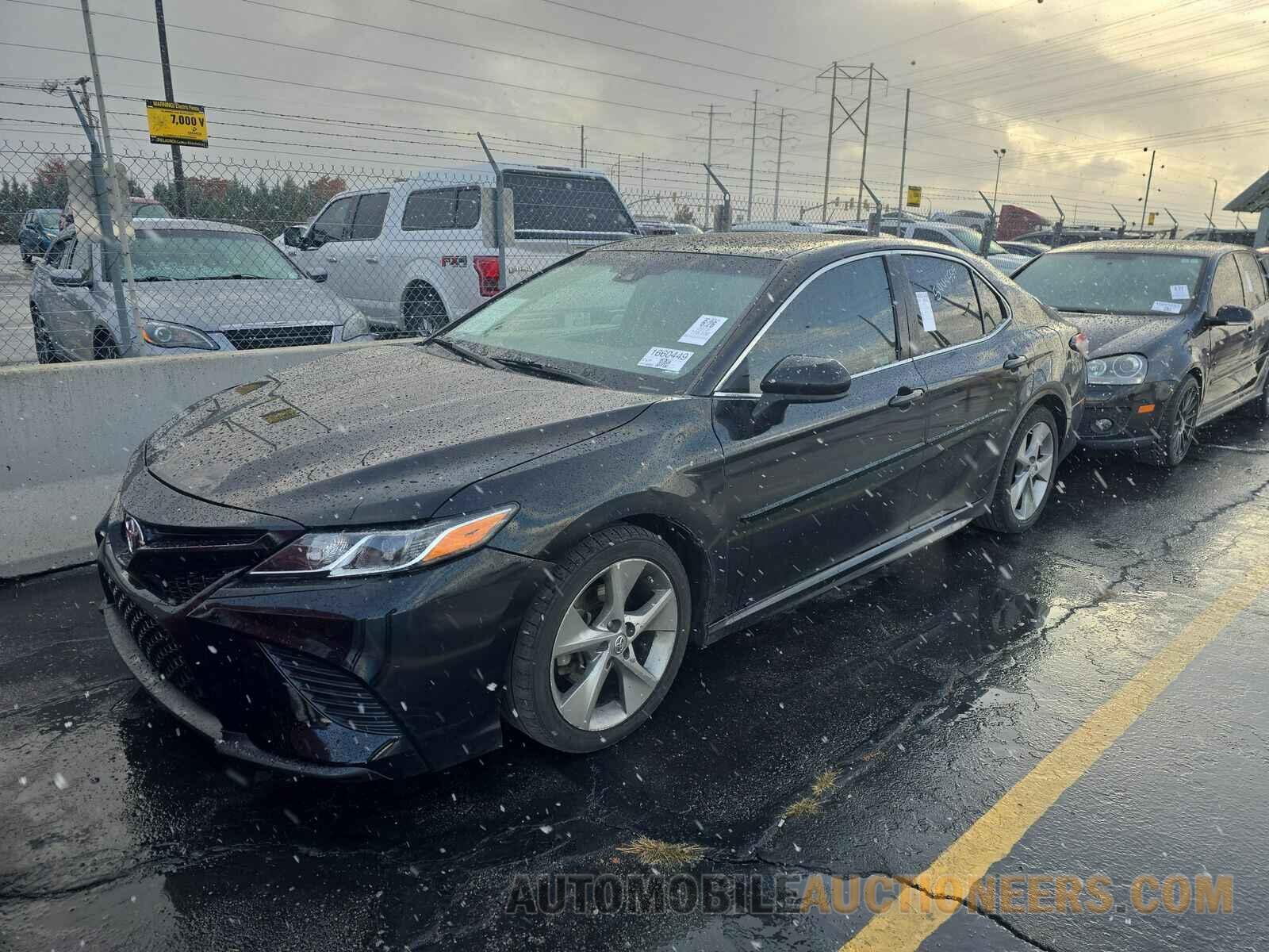 4T1B11HK5KU691745 Toyota Camry 2019