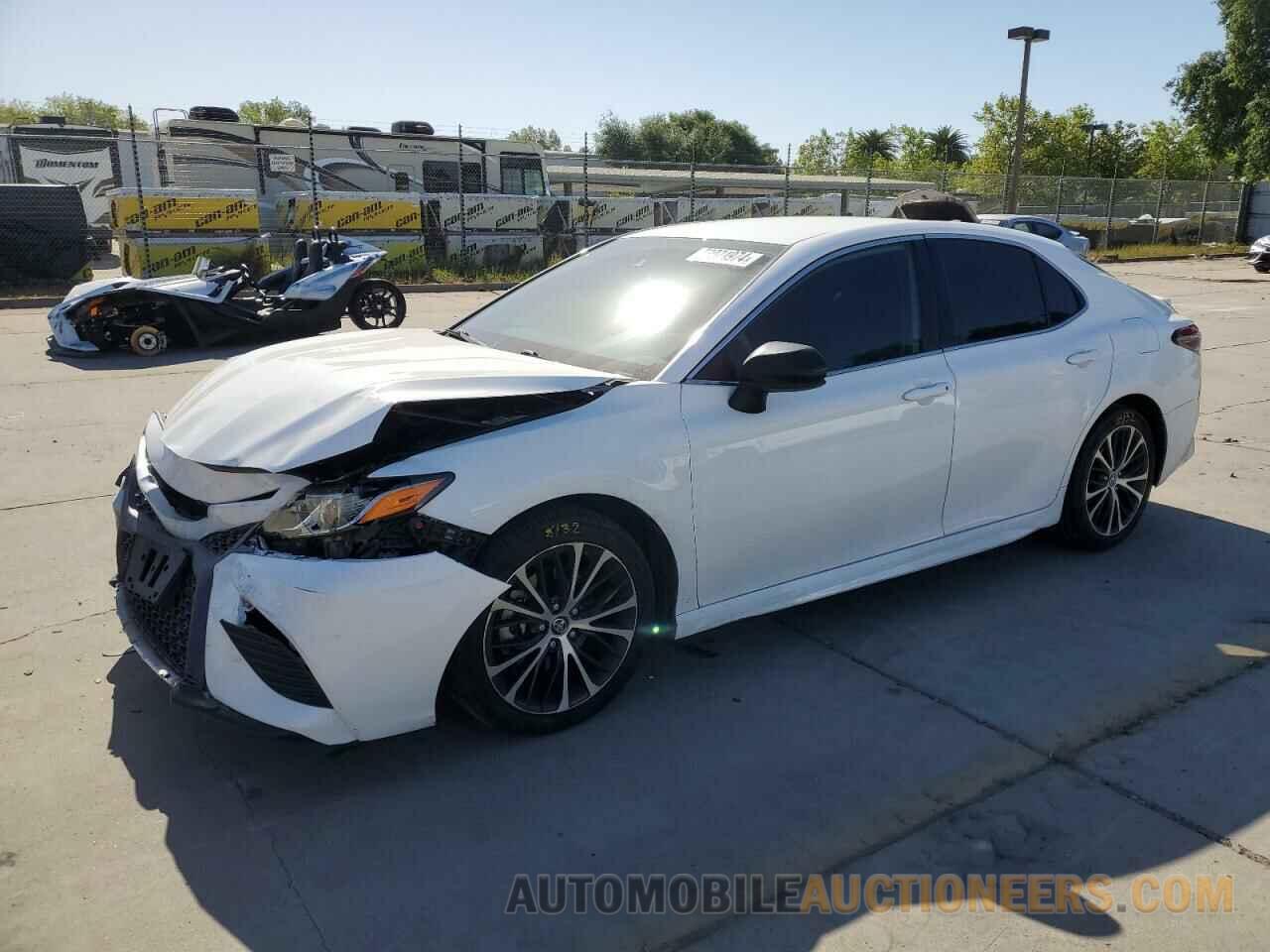 4T1B11HK5KU695293 TOYOTA CAMRY 2019