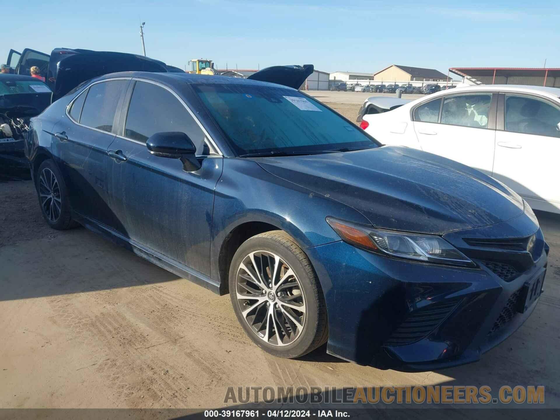 4T1B11HK5KU696475 TOYOTA CAMRY 2019