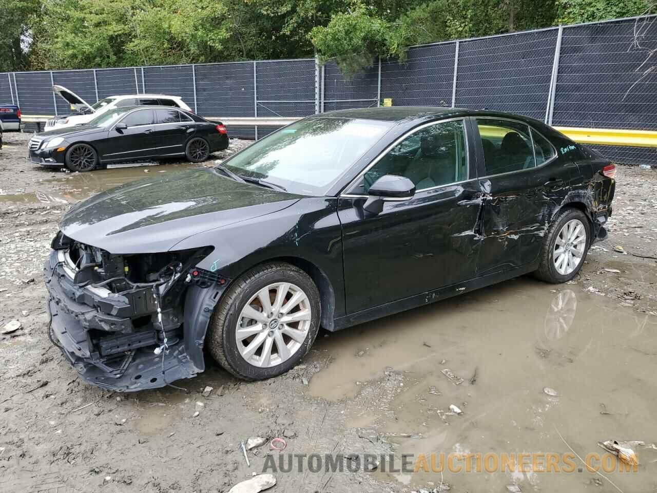 4T1B11HK5KU699179 TOYOTA CAMRY 2019