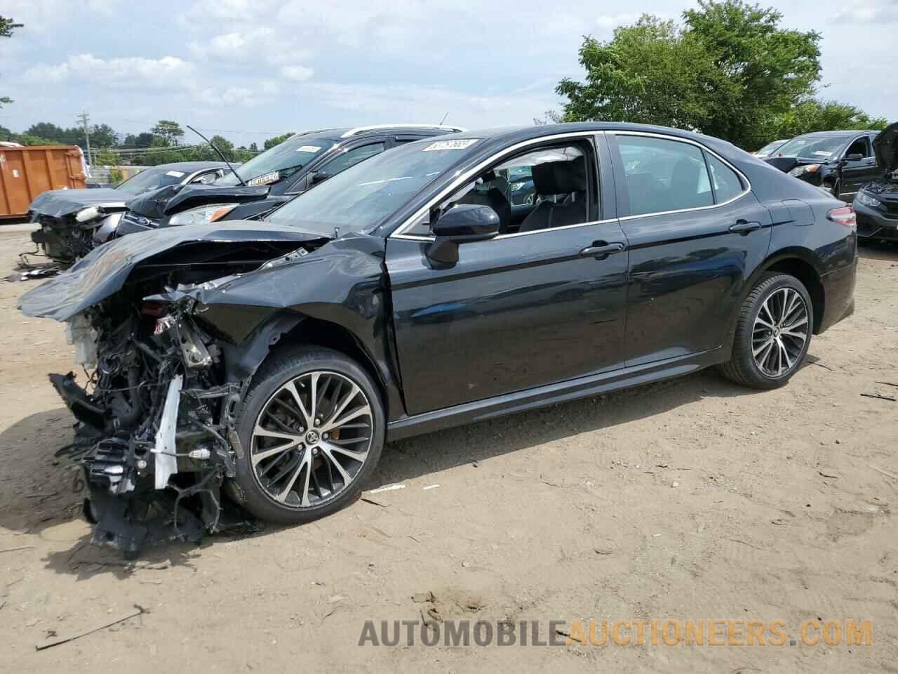 4T1B11HK5KU703263 TOYOTA CAMRY 2019