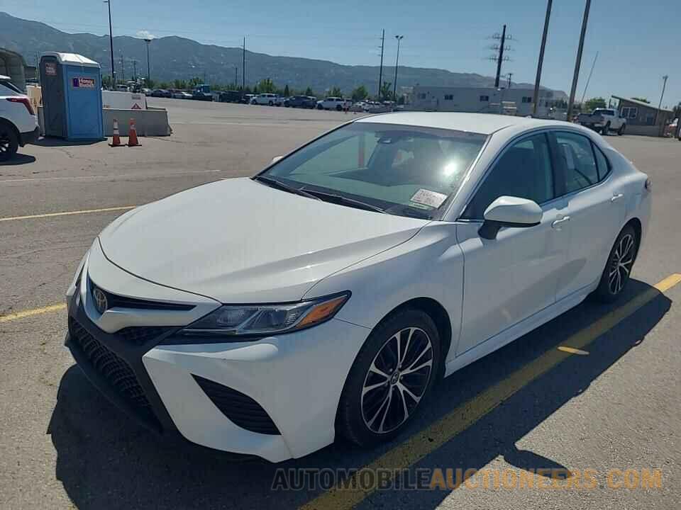 4T1B11HK5KU704722 Toyota Camry 2019