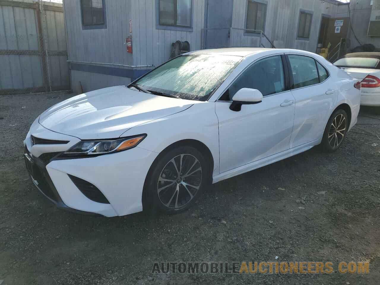 4T1B11HK5KU710794 TOYOTA CAMRY 2019