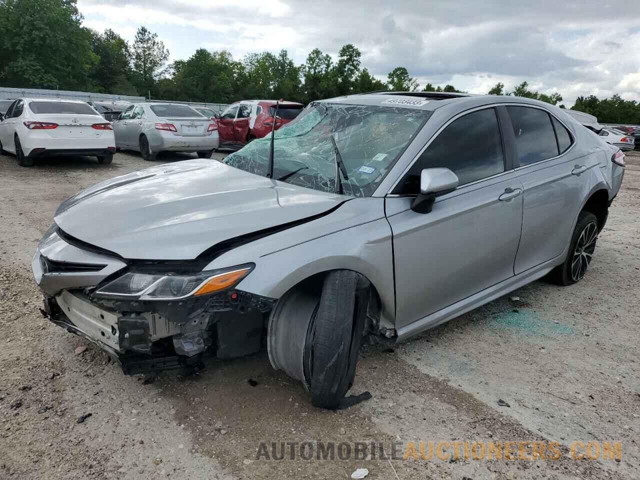 4T1B11HK5KU712111 TOYOTA CAMRY 2019