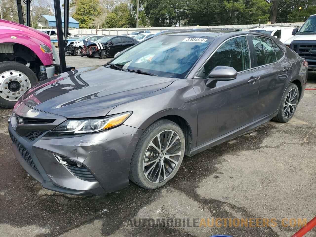 4T1B11HK5KU723822 TOYOTA CAMRY 2019