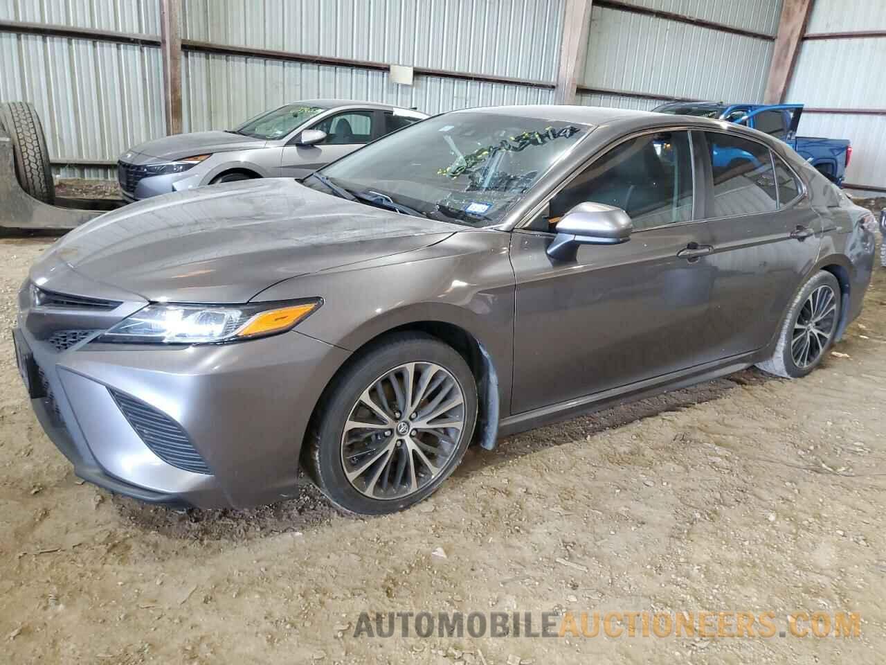 4T1B11HK5KU723917 TOYOTA CAMRY 2019