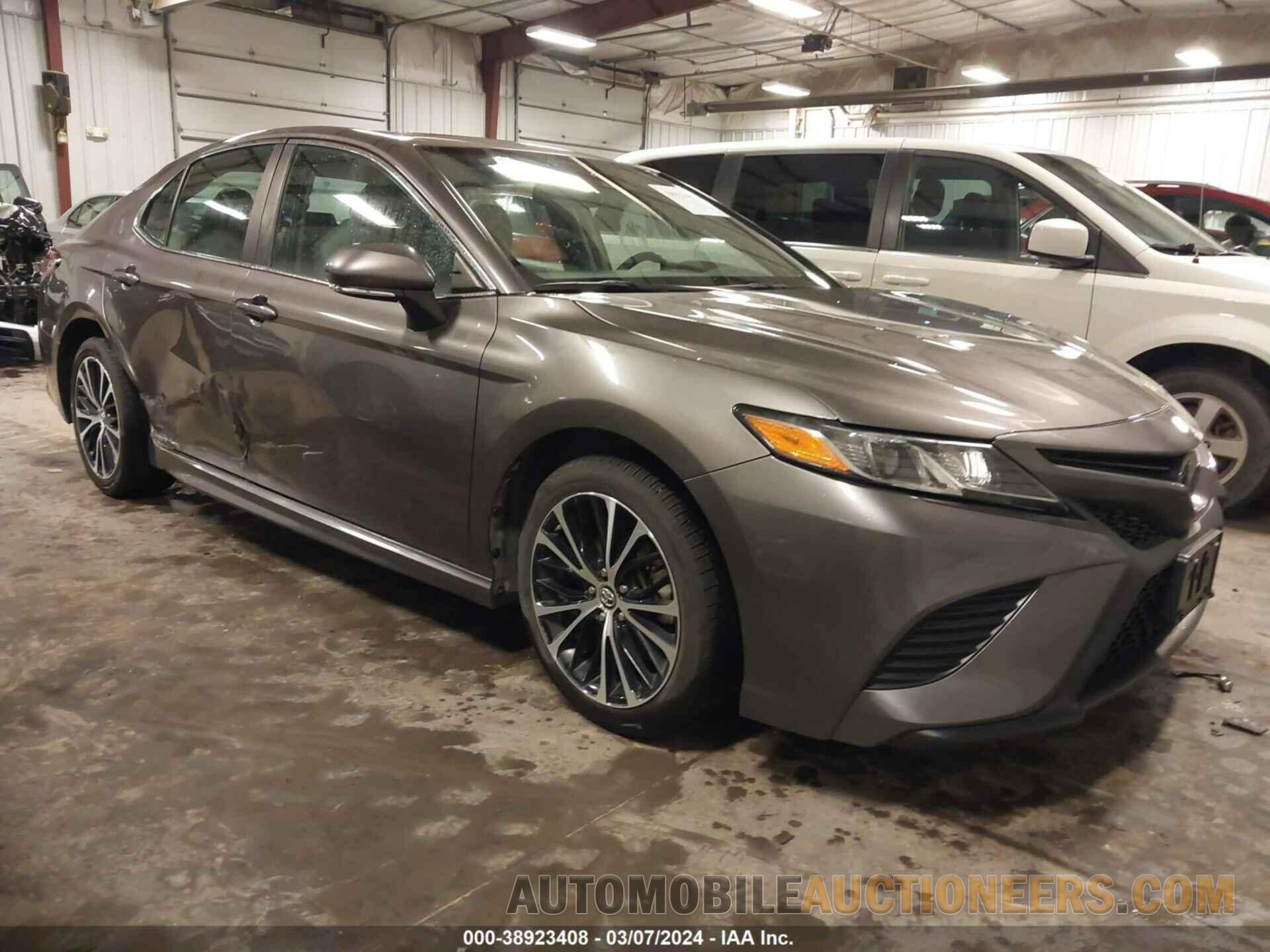 4T1B11HK5KU732987 TOYOTA CAMRY 2019