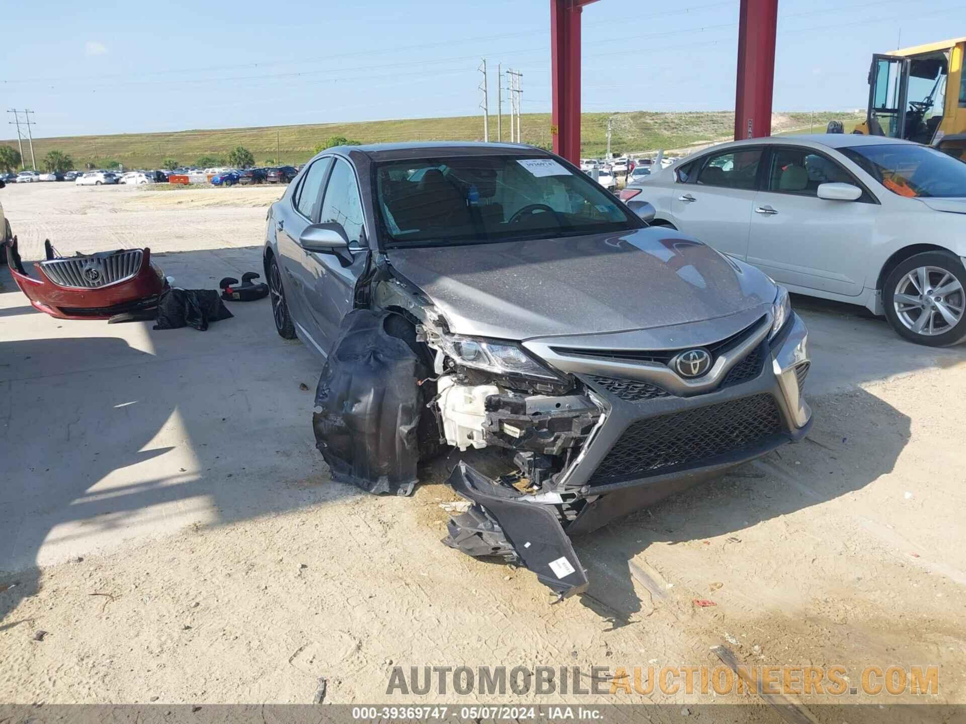 4T1B11HK5KU740524 TOYOTA CAMRY 2019