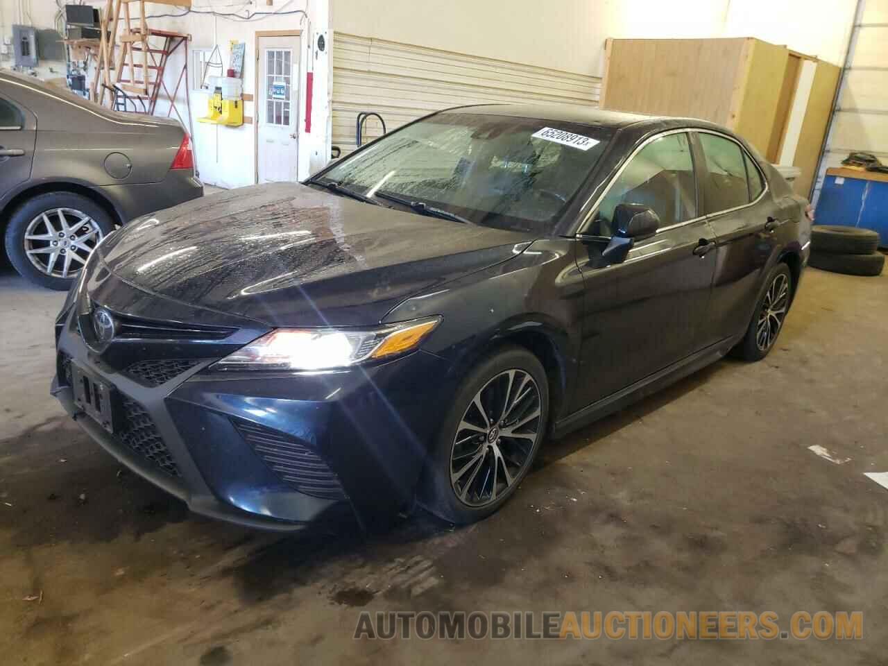 4T1B11HK5KU745268 TOYOTA CAMRY 2019