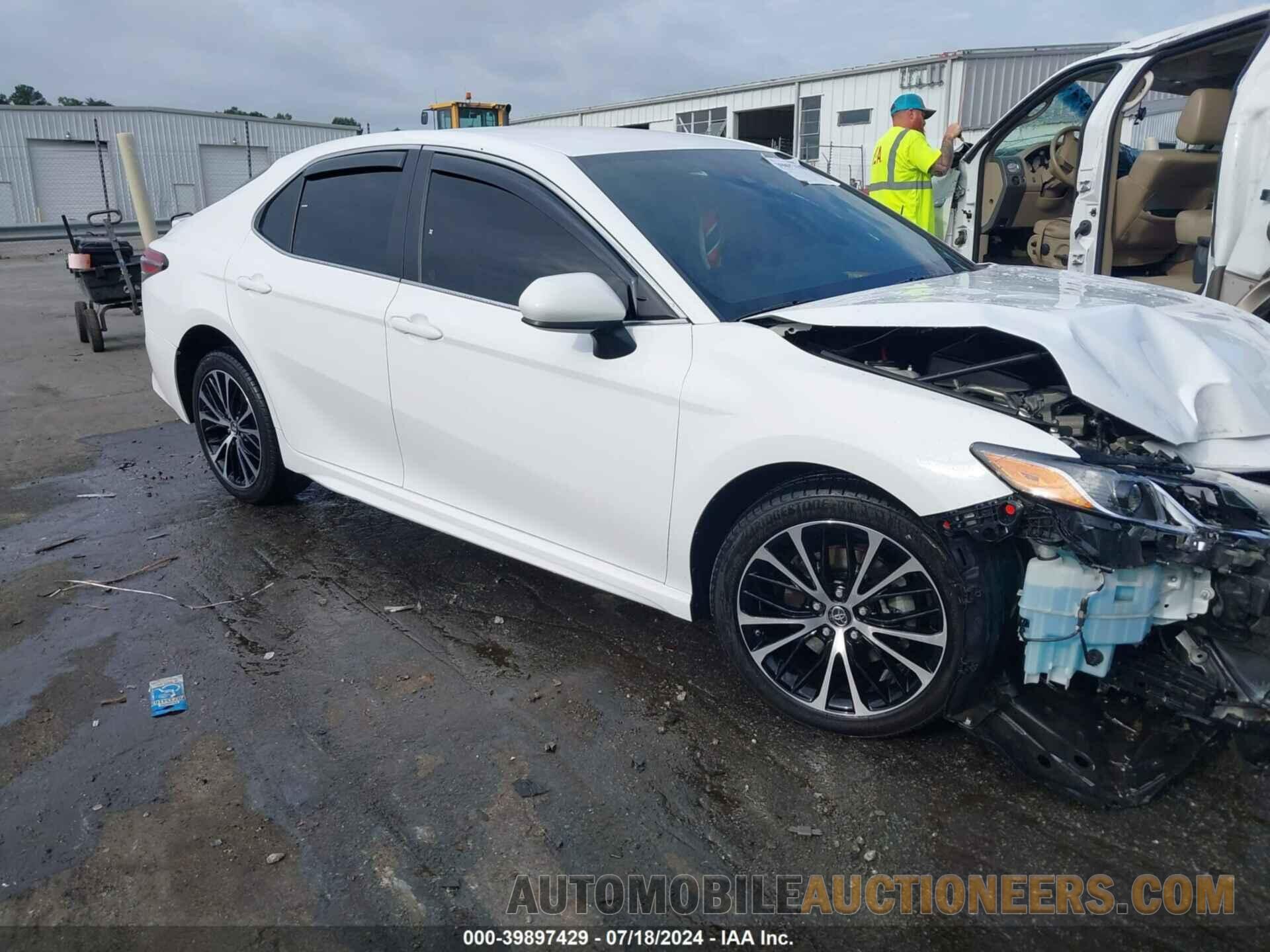 4T1B11HK5KU778383 TOYOTA CAMRY 2019