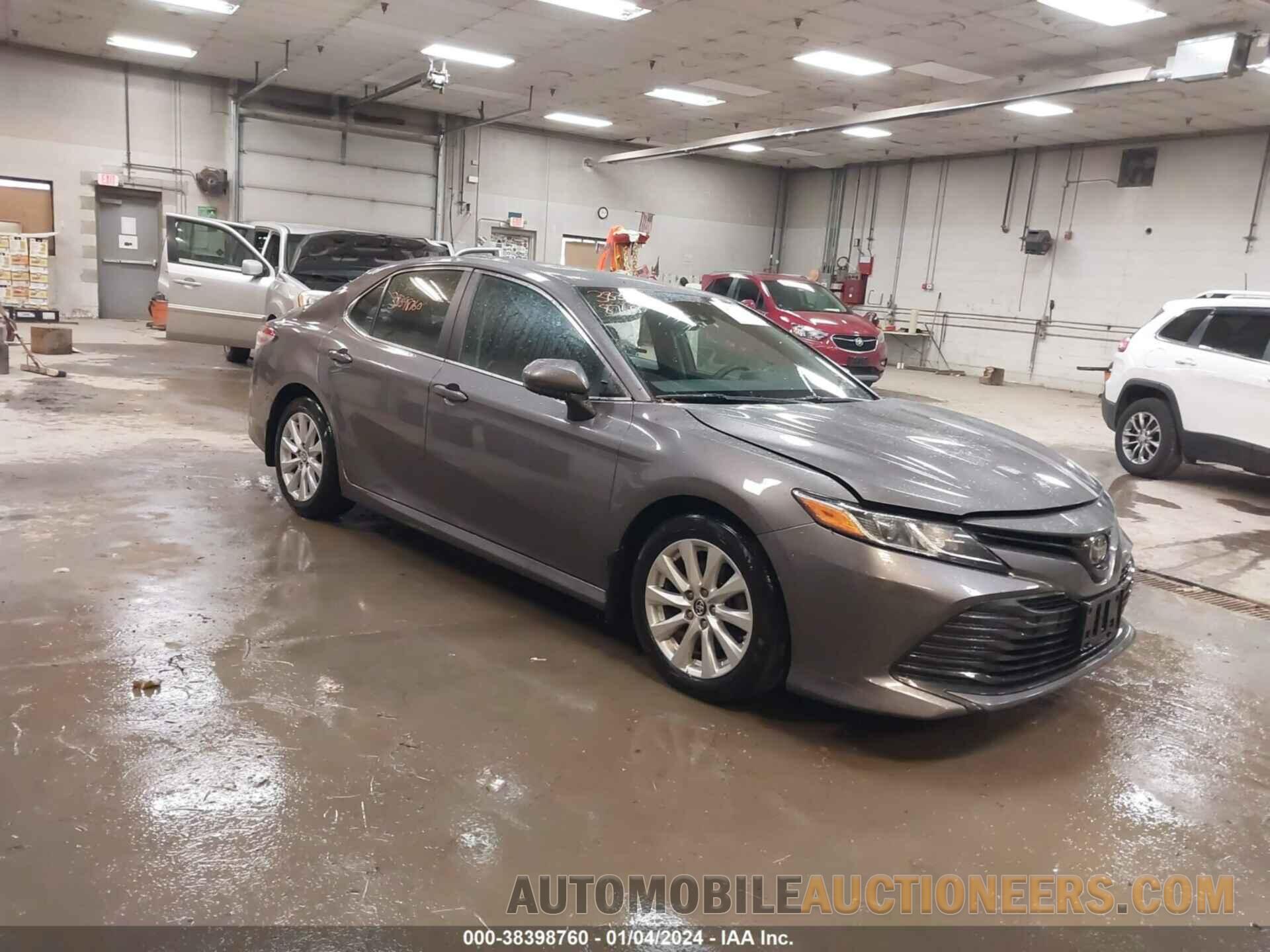 4T1B11HK5KU783695 TOYOTA CAMRY 2019