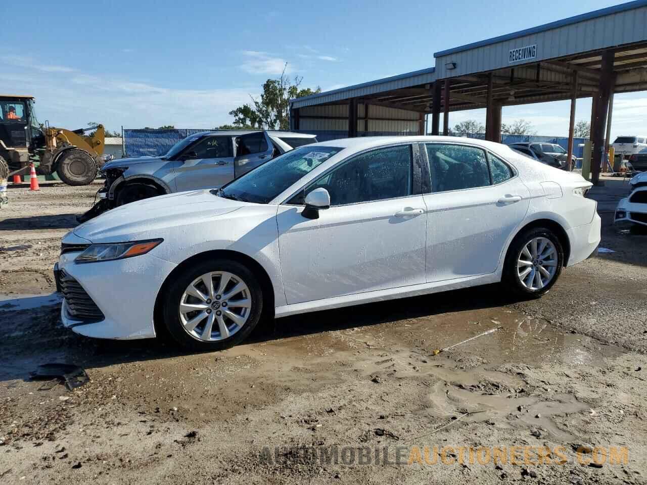 4T1B11HK5KU804853 TOYOTA CAMRY 2019