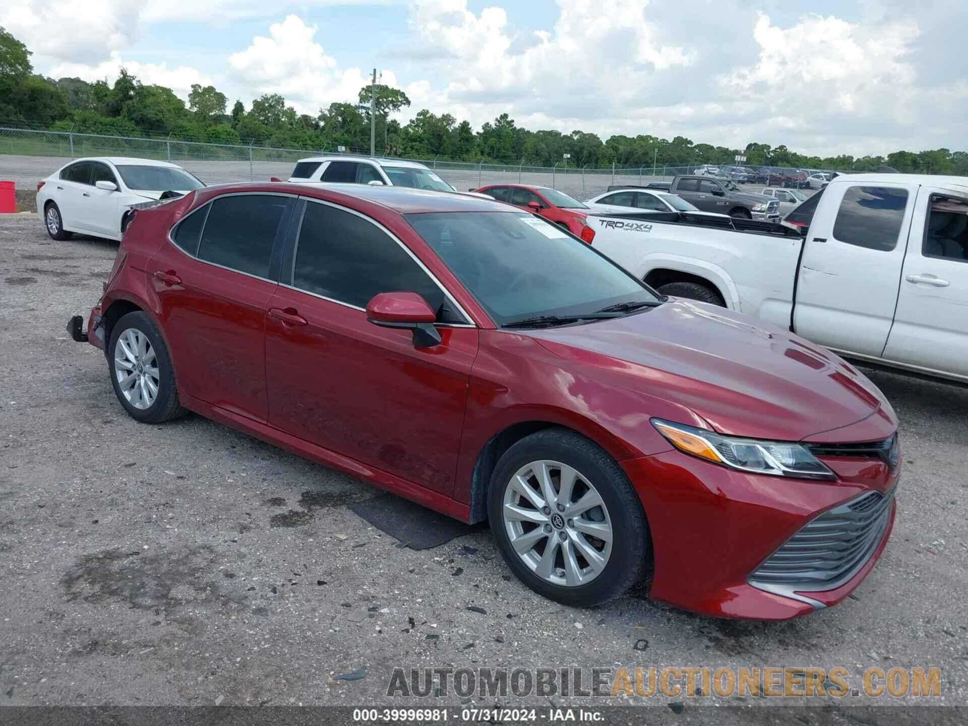 4T1B11HK5KU809695 TOYOTA CAMRY 2019