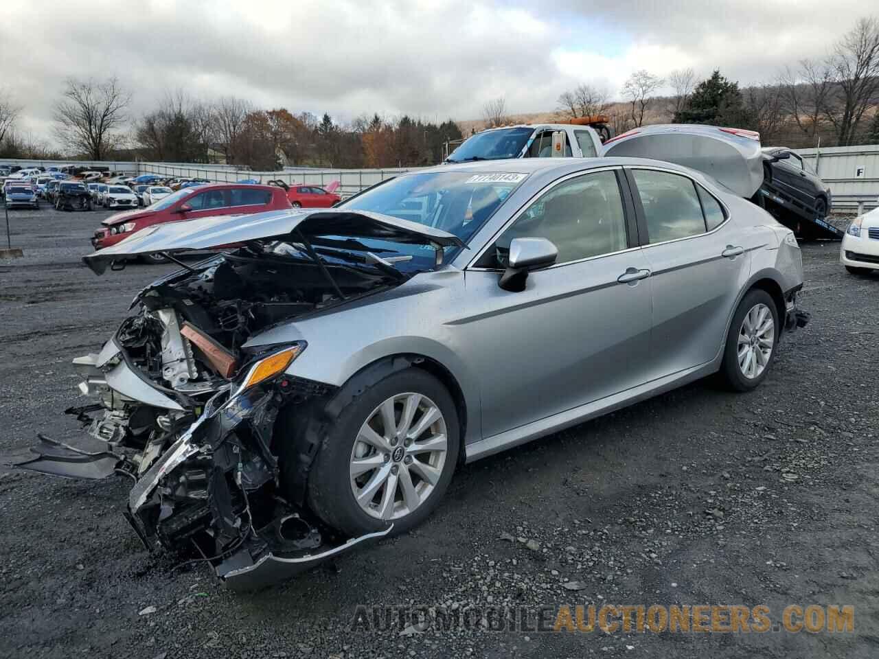 4T1B11HK5KU810703 TOYOTA CAMRY 2019