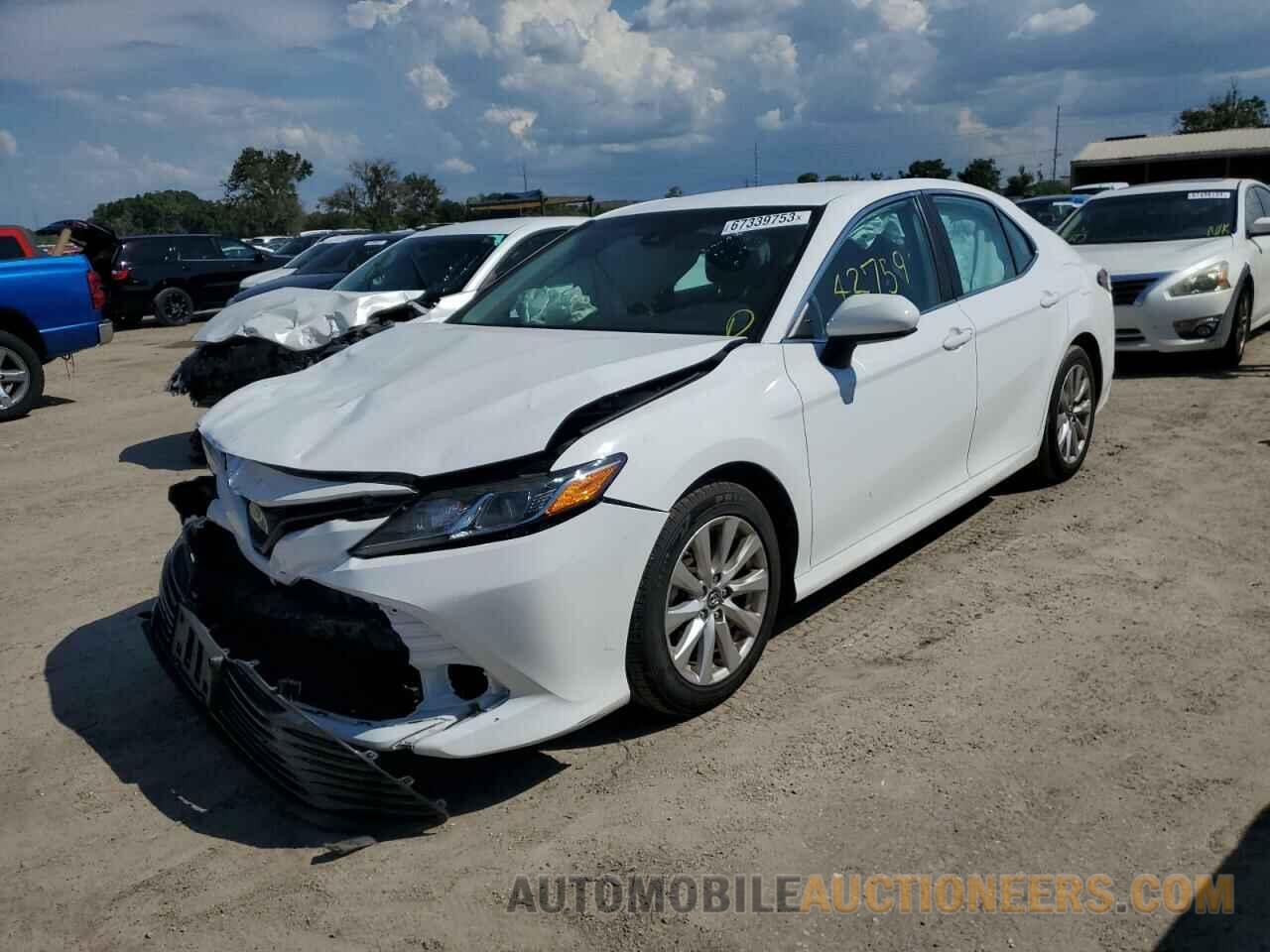 4T1B11HK5KU811317 TOYOTA CAMRY 2019