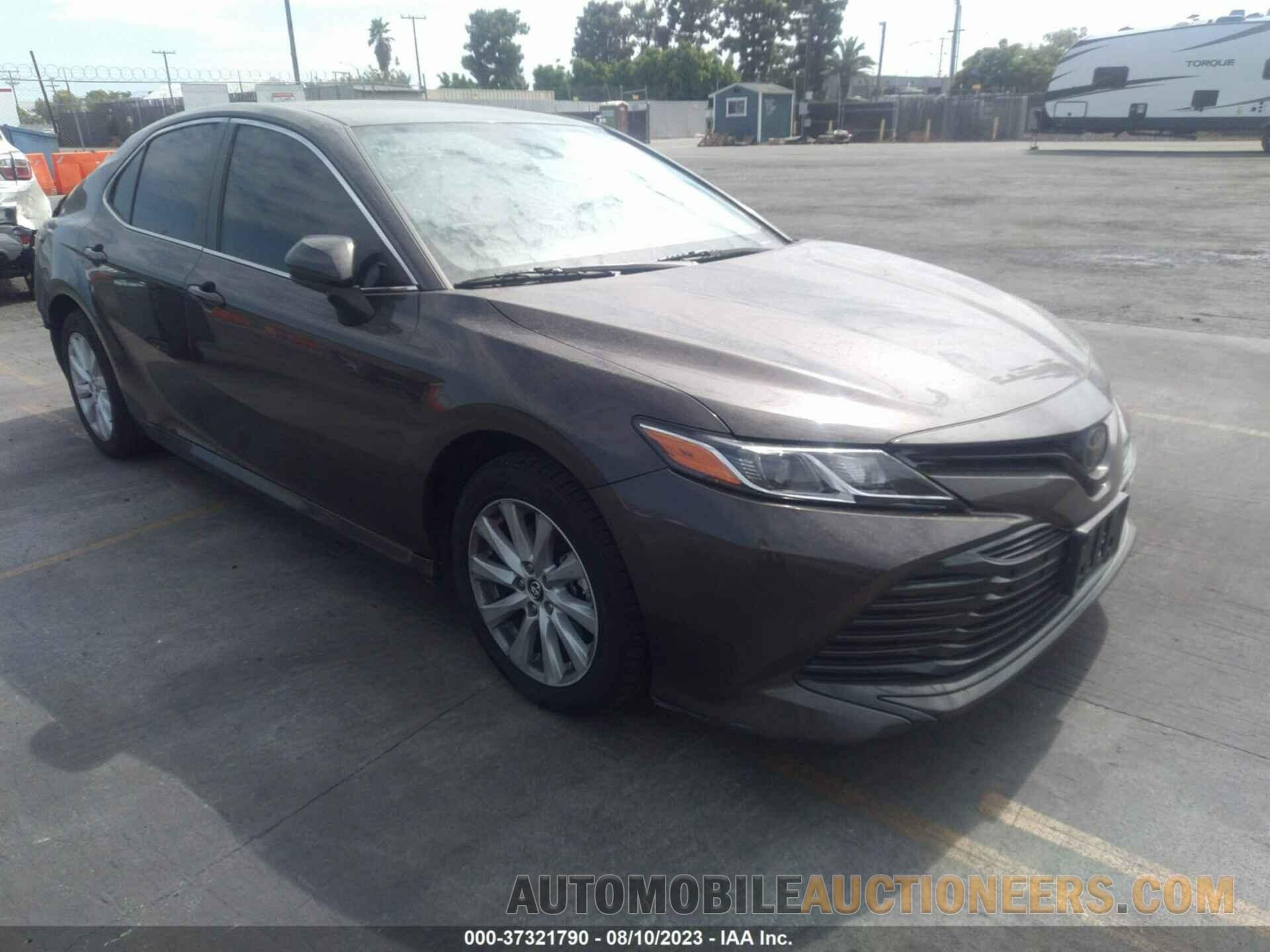 4T1B11HK5KU814217 TOYOTA CAMRY 2019