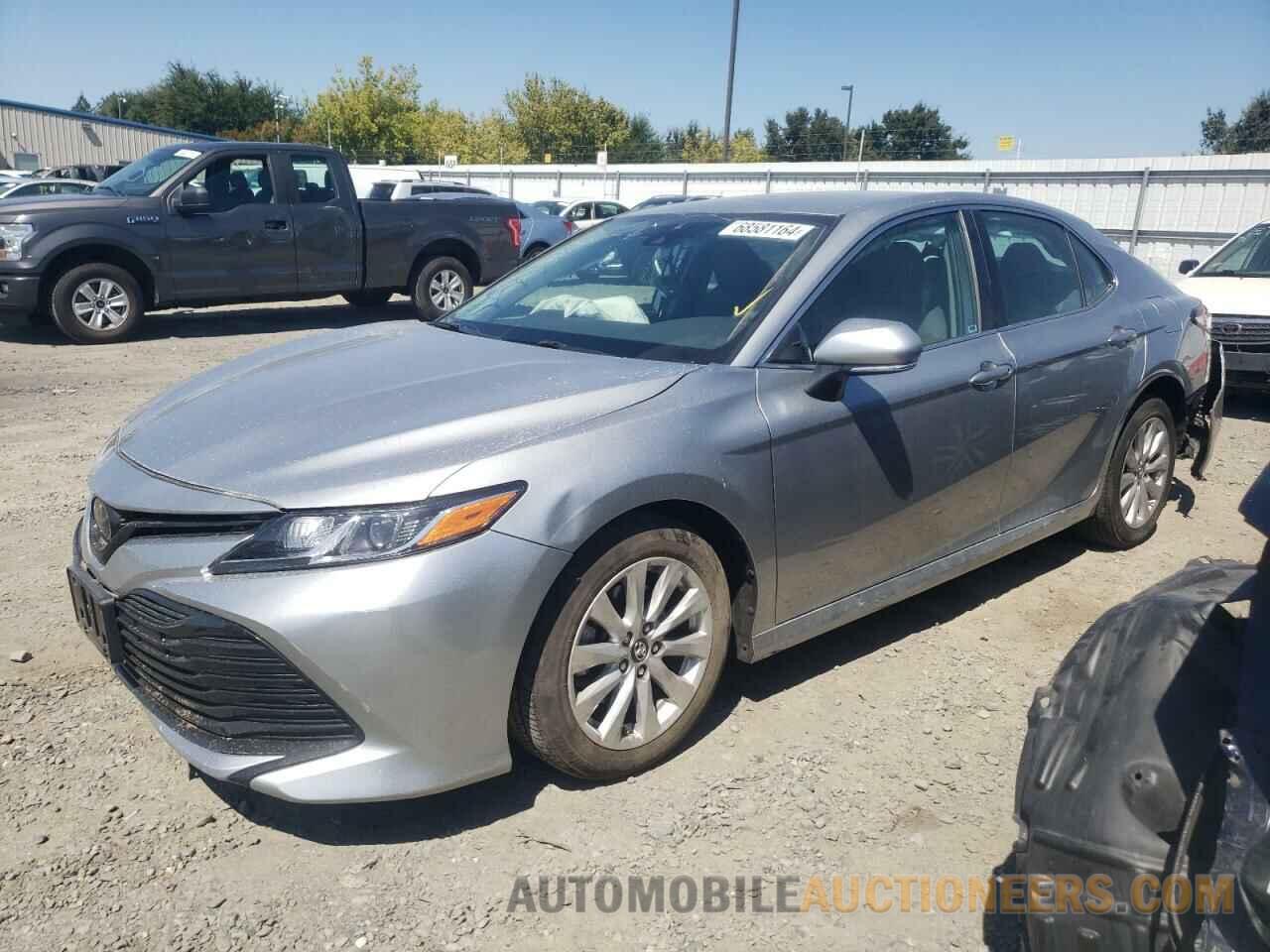 4T1B11HK5KU814556 TOYOTA CAMRY 2019