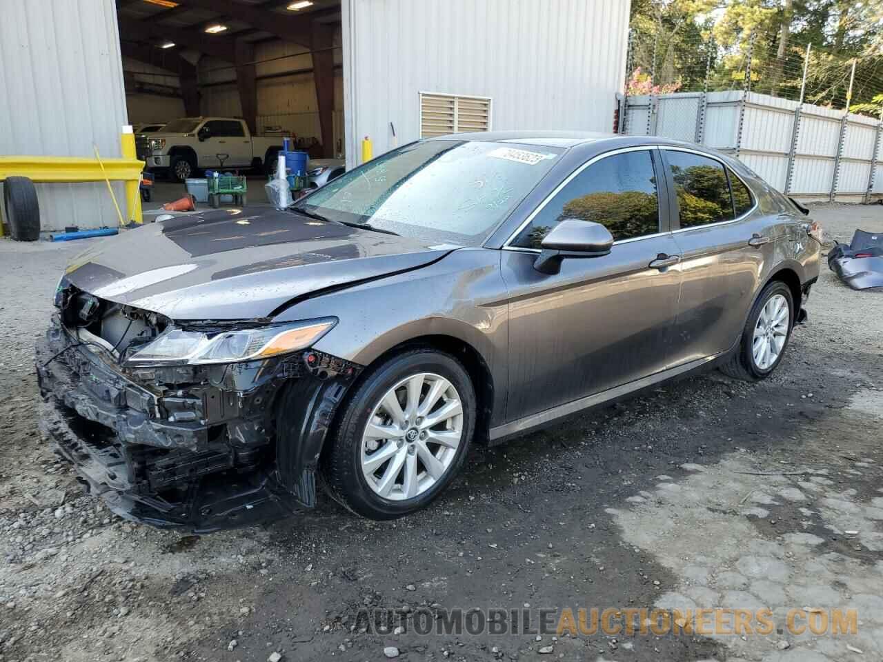 4T1B11HK5KU820776 TOYOTA CAMRY 2019