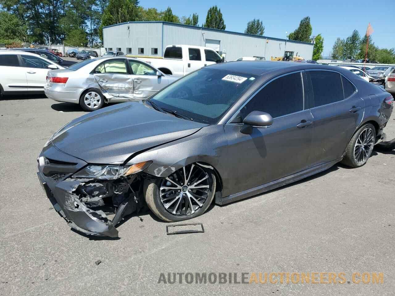 4T1B11HK5KU823306 TOYOTA CAMRY 2019