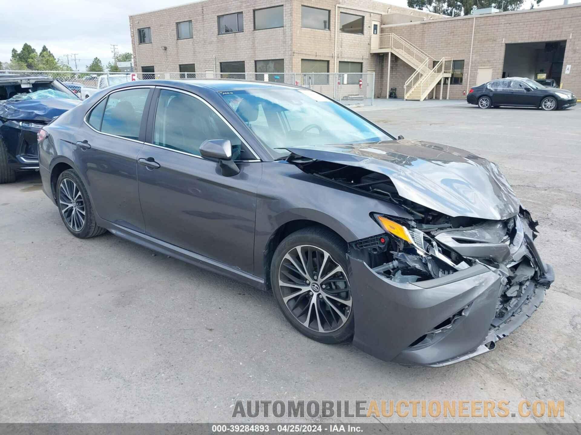 4T1B11HK5KU827193 TOYOTA CAMRY 2019