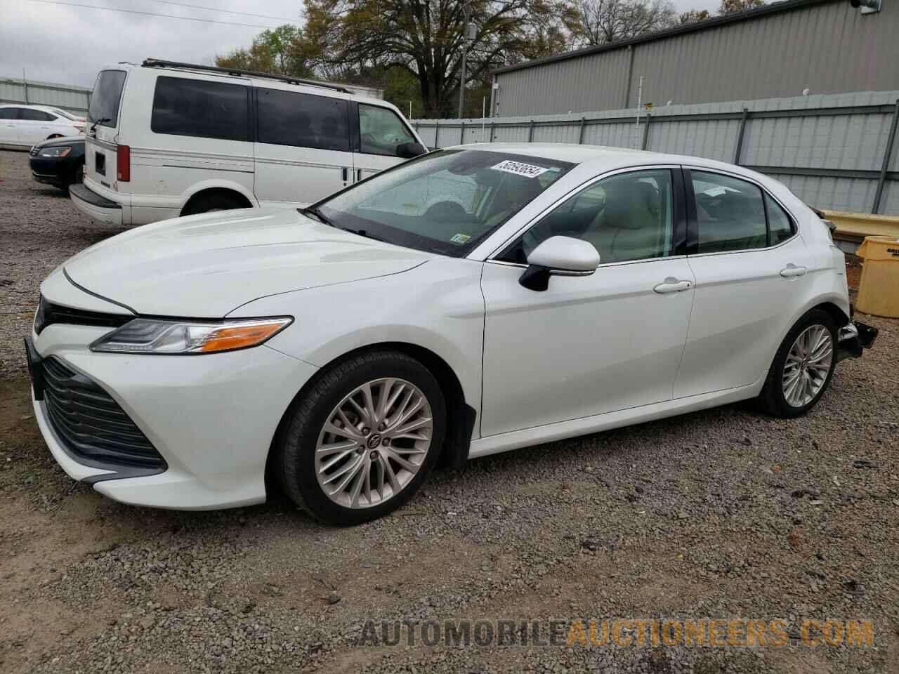 4T1B11HK5KU827680 TOYOTA CAMRY 2019