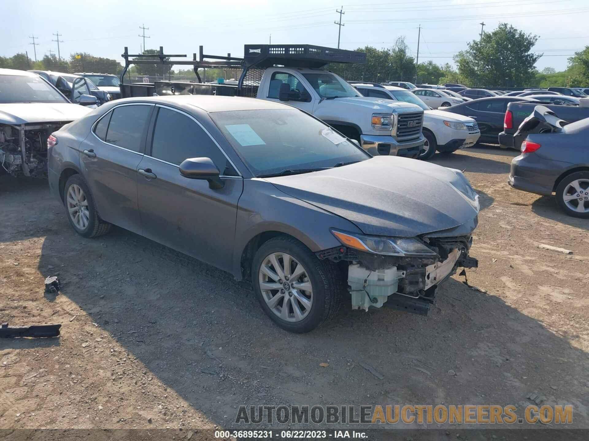 4T1B11HK5KU832278 TOYOTA CAMRY 2019