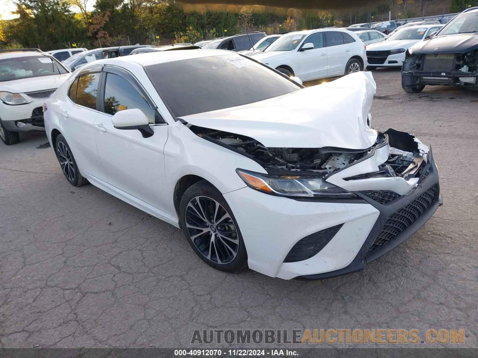 4T1B11HK5KU832720 TOYOTA CAMRY 2019