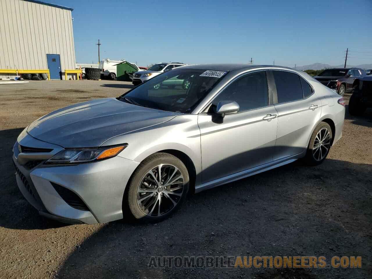 4T1B11HK5KU833026 TOYOTA CAMRY 2019