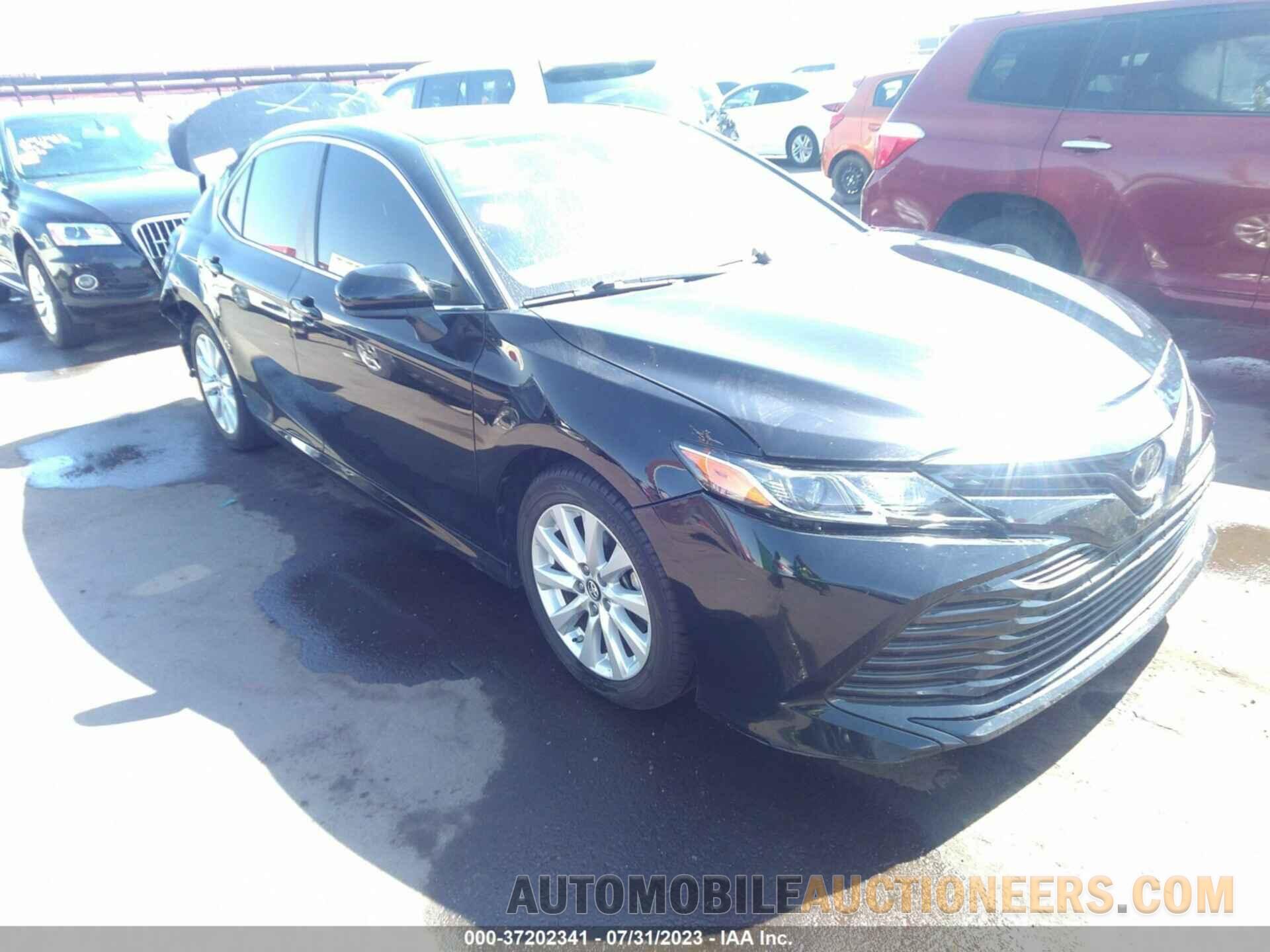 4T1B11HK5KU833107 TOYOTA CAMRY 2019