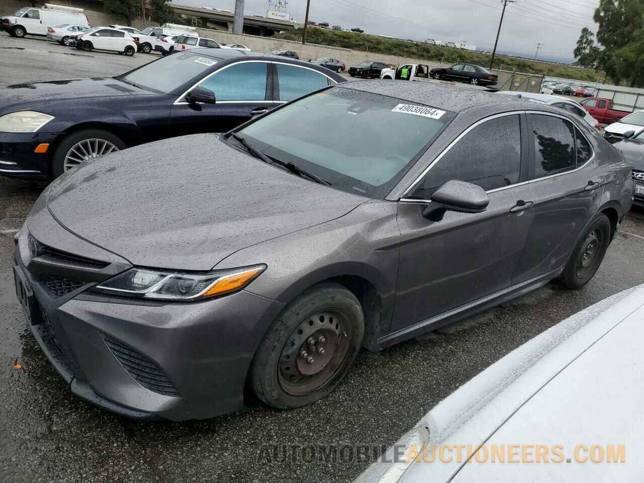 4T1B11HK5KU834256 TOYOTA CAMRY 2019