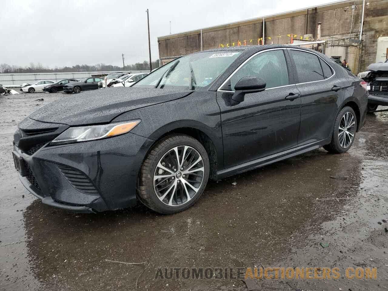 4T1B11HK5KU841417 TOYOTA CAMRY 2019