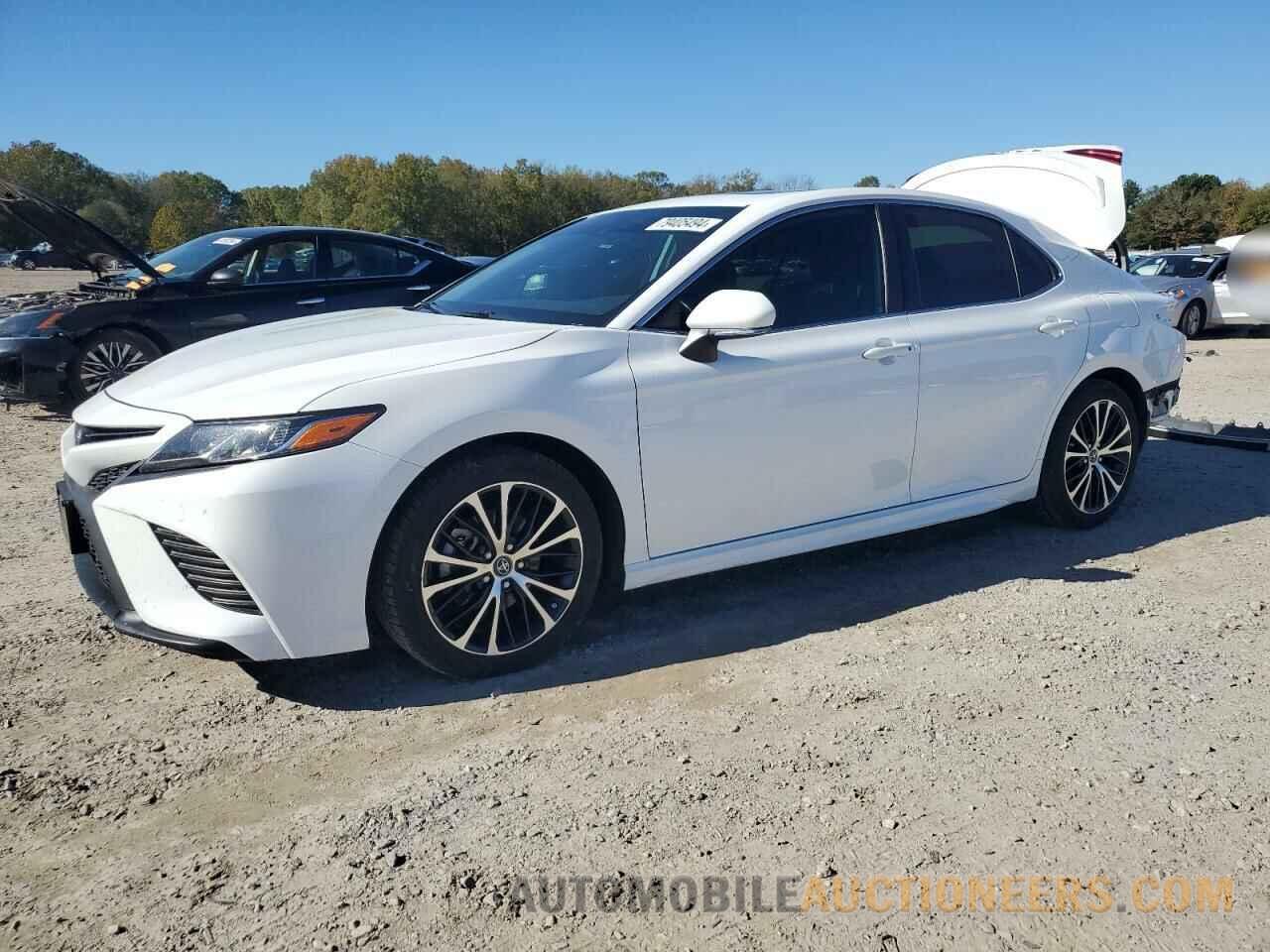 4T1B11HK5KU841501 TOYOTA CAMRY 2019