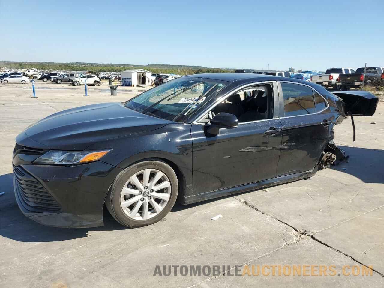 4T1B11HK5KU850733 TOYOTA CAMRY 2019