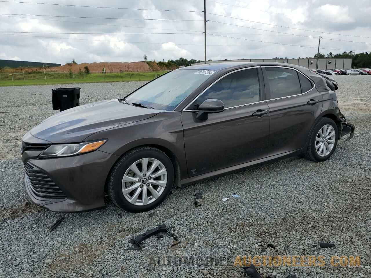 4T1B11HK5KU851820 TOYOTA CAMRY 2019