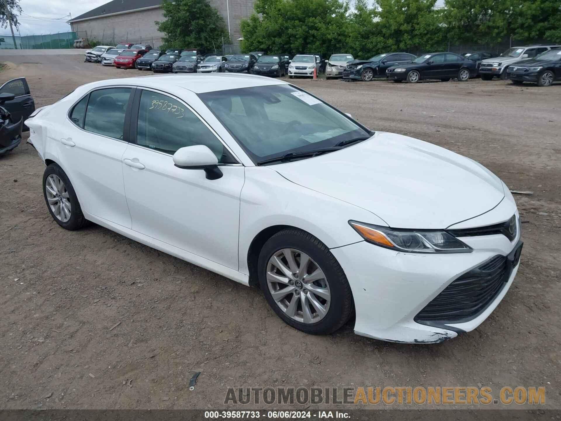 4T1B11HK6JU004979 TOYOTA CAMRY 2018