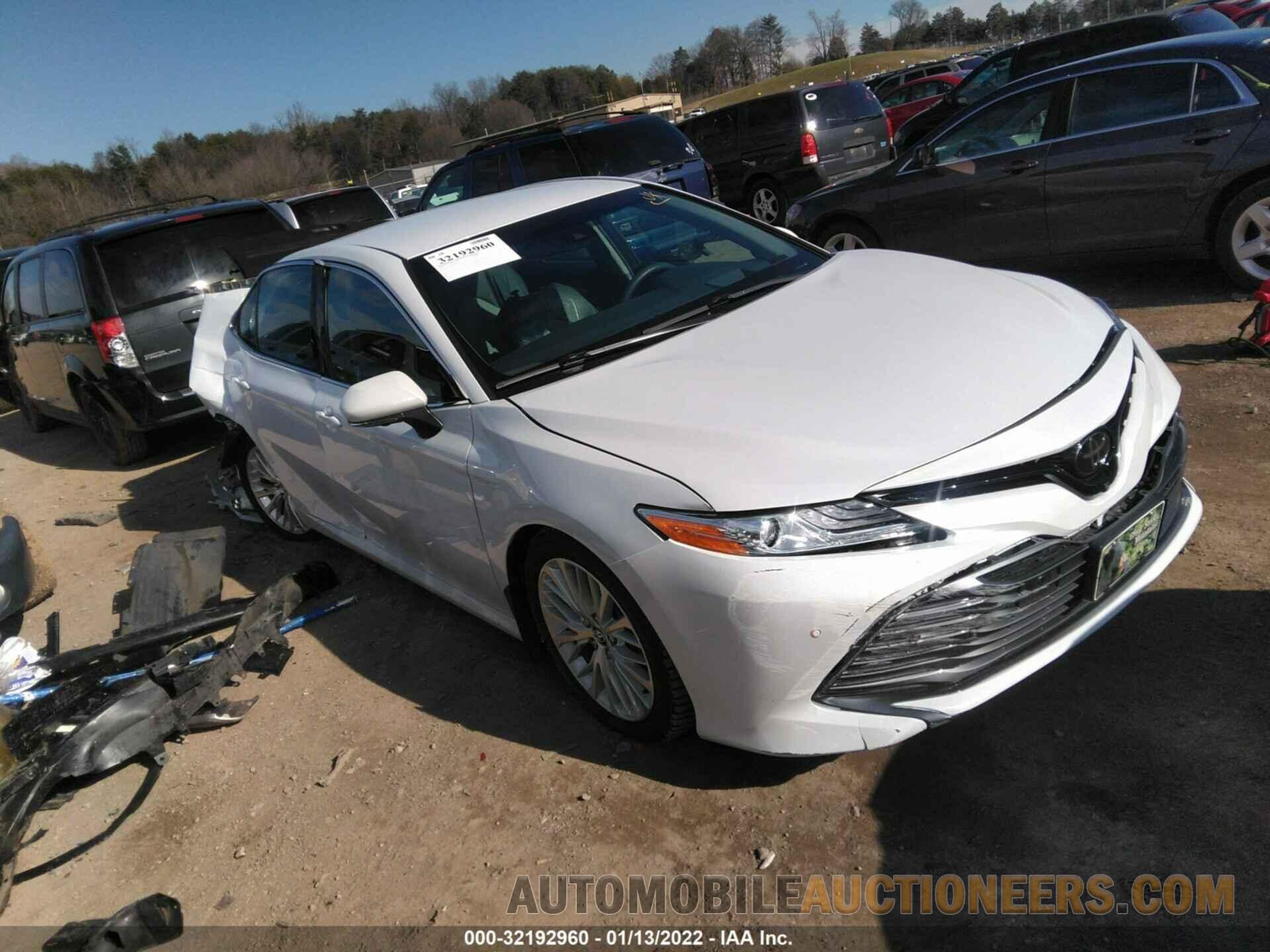 4T1B11HK6JU006148 TOYOTA CAMRY 2018