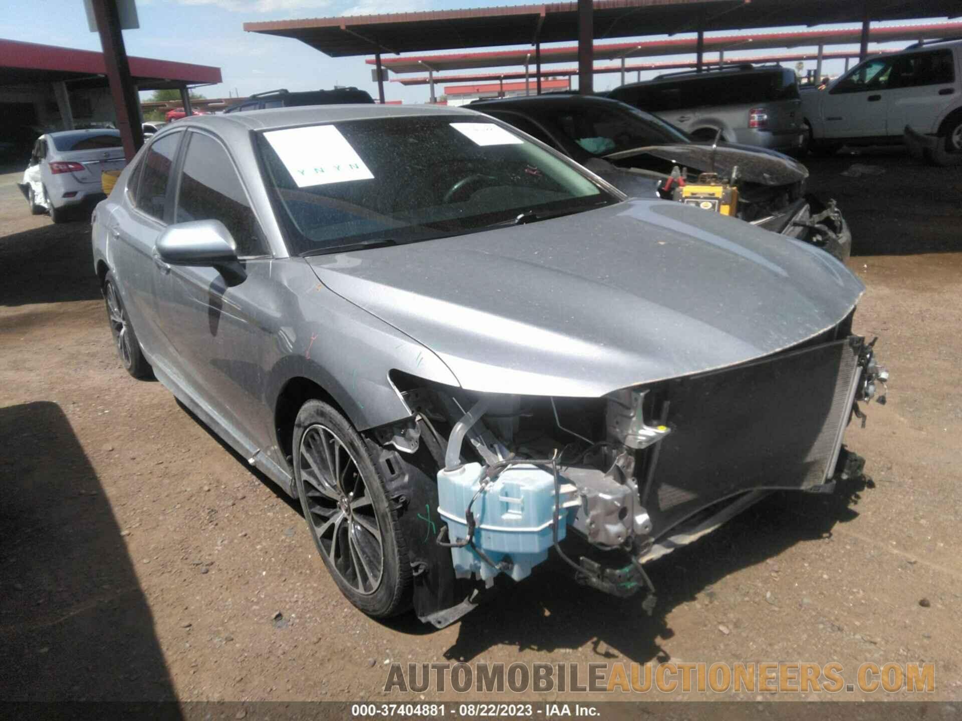 4T1B11HK6JU007302 TOYOTA CAMRY 2018