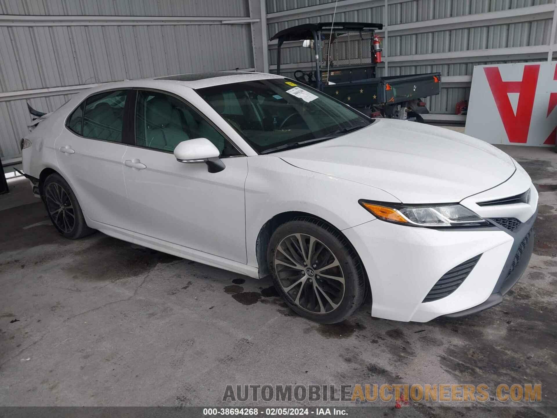 4T1B11HK6JU007784 TOYOTA CAMRY 2018