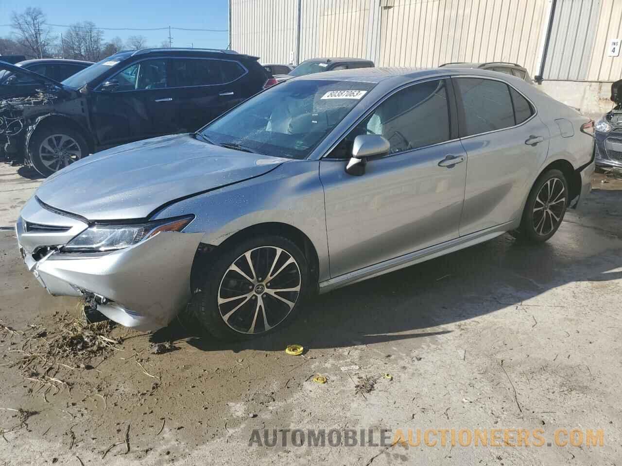 4T1B11HK6JU012628 TOYOTA CAMRY 2018